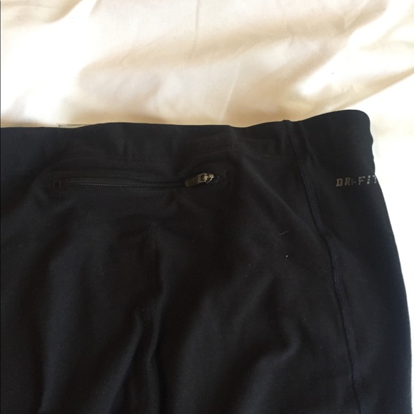 Nike Dri-Fit leggings, rarely worn! - Picture 3 of 7